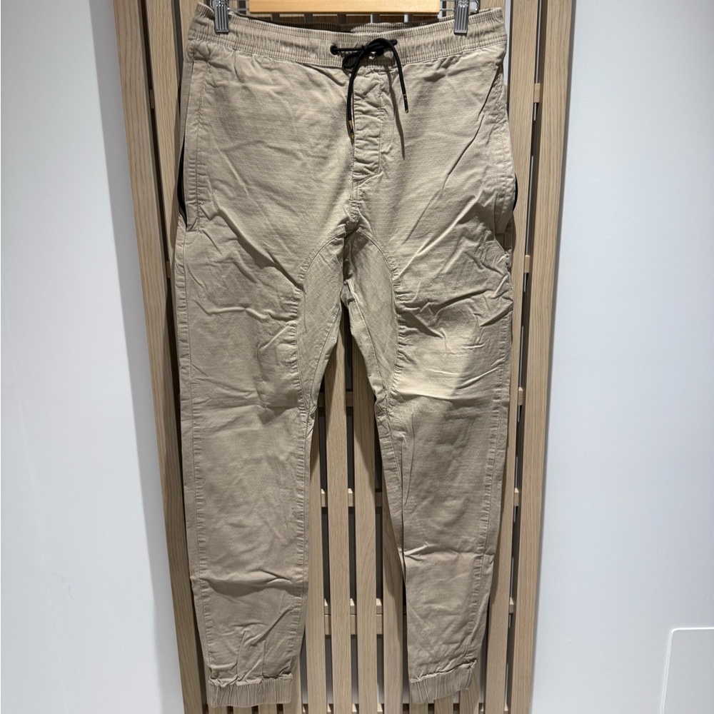 Zanerobe Men's Beige Joggers with Black Drawstring